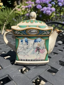 James Sadler Staffordshire England William Shakespeare Hamlet Teapot 1564-1616 - Picture 1 of 4
