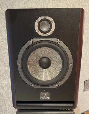 Focal Solo6 BE 6.5" Active Studio Monitor (used) - Image 1 of 3