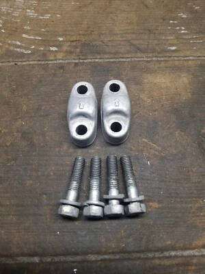 82 81-84 Kawasaki KZ1100 LTD SPECTRE 1982 manillar superior abrazaderas elevables  Foto 1 de 4