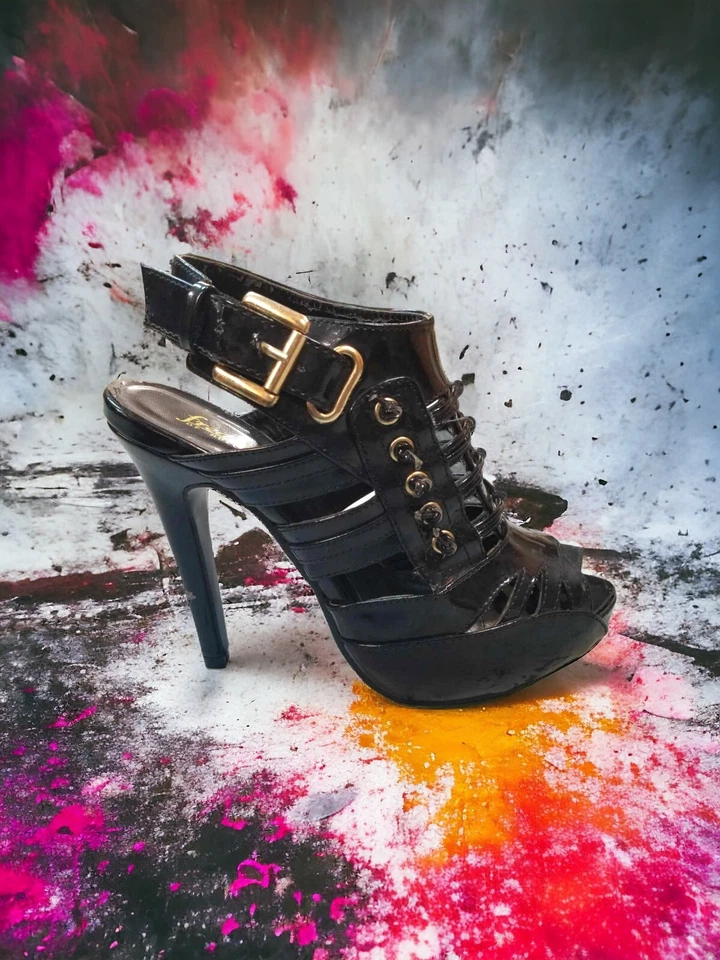 Sandália Fredericks Of Hollywoood preta com tiras peep toe salto alto - Imagem 1 de 4