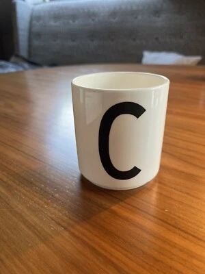 Design Letters Buchstaben Porzellantasse “C” Weiß Dekorativ Design Tasse - Bild 1 von 2
