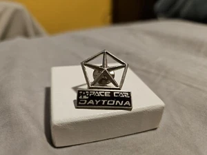 DAYTONA PPG PACECAR Enamel Metal Bar Pin Pinback Hat Backpack - Picture 1 of 2