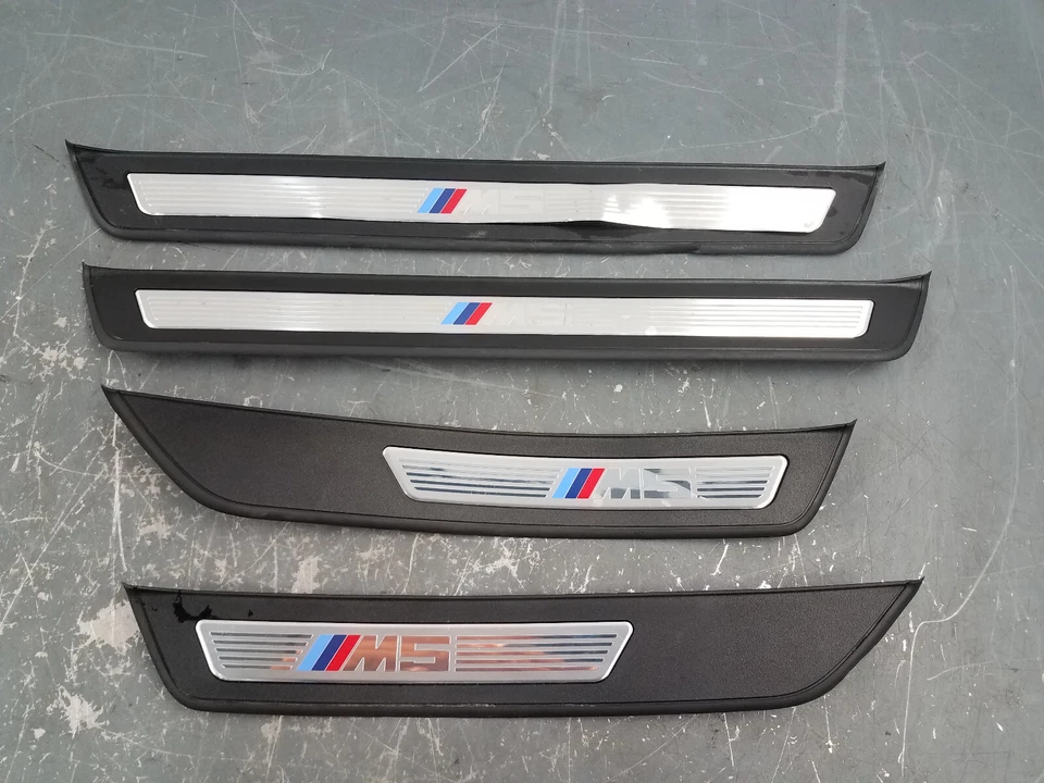 2014 BMW M5 F10 Door Sill Scuff Plates - ** #3377 V8 — 第 1/4 张图片