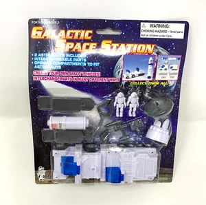 Galactic Space Station Theme Playset:  2 Astronaut Figures - Parts - Vehicle - Picture 1 of 3