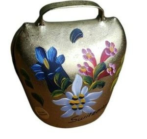 Brienz Suiza Campana de Latón Pintado a Mano Flores Fuerte Anillo De Colección - Imagen 1 de 7
