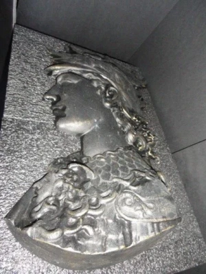 Perseus Medusa Greek Mythology Bust Aluminum Wall Hanging 16.5" x 10" x 3" - Image 1 of 4