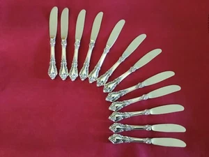 Lunt Eloquence Sterling Silver set of 12 Butter Spreaders 6-1/8" - No Monos - Picture 1 of 5