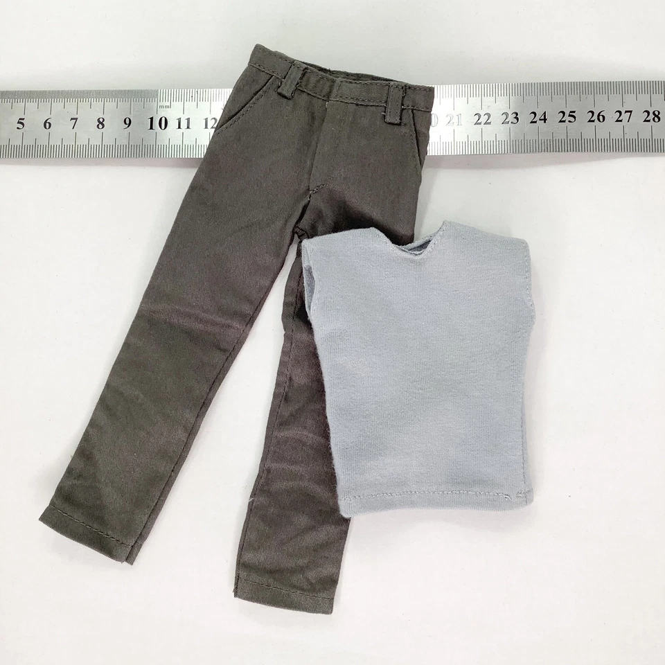 1/6 Hot Toys Terminator Kyle Reece - Tshirt and Pants — 第 1/1 张图片