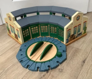 TIDMOUTH SHEDS Y4367 Thomas & Friends Wooden Learning Curve Train BRIO Track Set - Picture 1 of 6