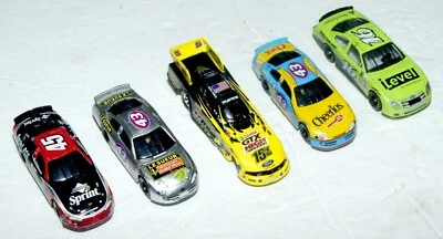 Lote de autos de carreras tamaño Hot Wheels NASCAR NHRA John Force Mustang Le Sueur 43 Foto 1 de 4