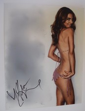 Maria Menounos Signed Autographed 11x14 Photo Hot Sexy Bikini Pose COA VD Maria Menounos Signed Autographed 11x14 Photo Hot Sexy Bikini Pose COA VD