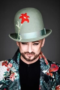 BOY GEORGE * LAMINATED GLOSS PHOTO PRINT - Picture 1 of 1