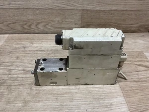 Rexroth 0811404608 Servoventil 0 811 404 608 LESEN! #02E22PR6 - Bild 1 von 5