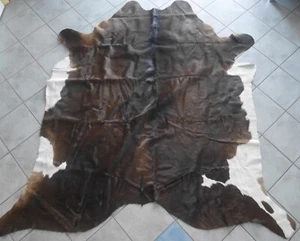 WUNDERSCHÖNES GROSSES KUHFELL Rinderfell SCHWARZ-WEISS-BRAUN! 220 x 210 cm! - Bild 1 von 9