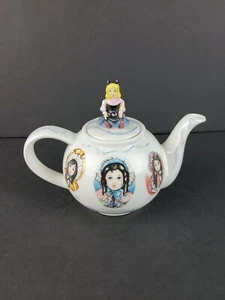 Tetera de porcelana de muñecas victorianas Paul Cardew 16 oz hermosa excelente RARA - Imagen 1 de 12