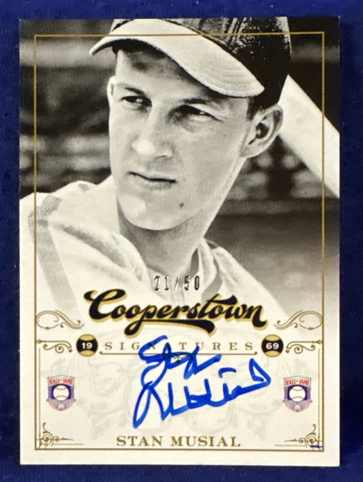 2012 PANINI 21/50 STAN MUSIAL AUTOGRAPED BASEBALL CARD COOPERSTOWN SIGNATURES - Image 1 of 4