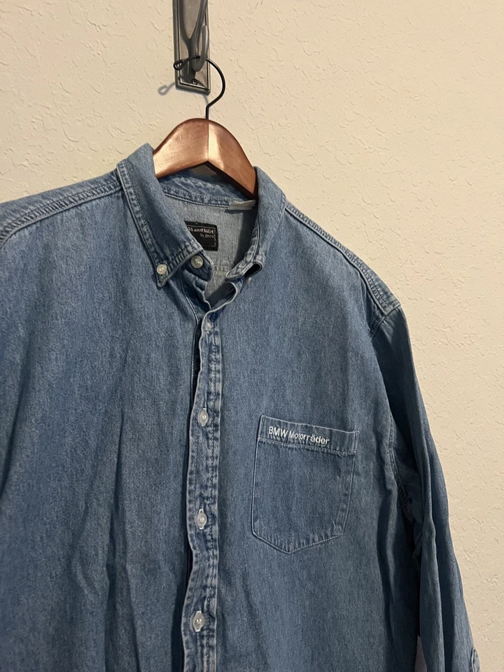 Camisa de mezclilla para motocicletas BMW Dress and Ride para hombre talla grande azul con logotipo abotonado Foto 1 de 4