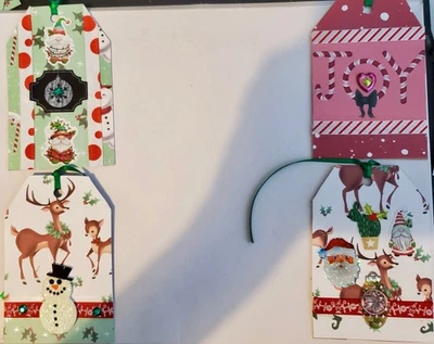 Juego de 20 etiquetas/etiquetas colgantes hechas a mano de Navidad adornadas en 3D para regalar Foto 1 de 4