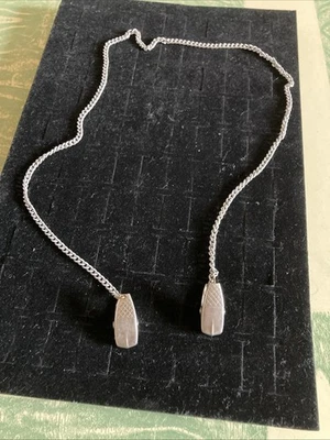 Soporte para gafas vintage tono plata 21" OSC Foto 1 de 3