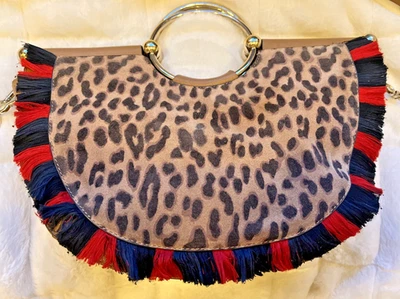 Cartera Vince Camuto Elia Medio Círculo Rojo Flecos Leopardo, Bolso de Mano, Cartera  Foto 1 de 4