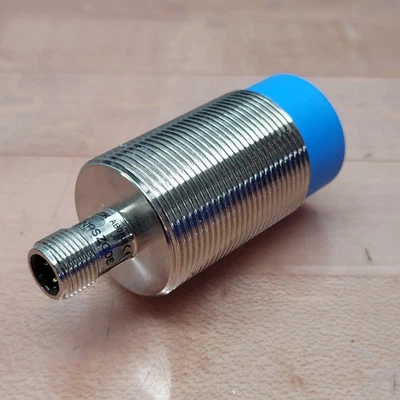 SICK IME30-15NPSZC0S Proximity Sensor, 15MM Sensing Range, PNP Switching Output - Image 1 of 4