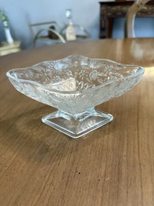Antike Bonboniere Pressglas klar Unikat Indiana Glas Co Diamantform - Bild 1 von 9