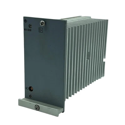 VU030 25V 5W BLV31 VHF RF AMPLIFIER  ROHDE & SCHWARZ - Image 1 of 4