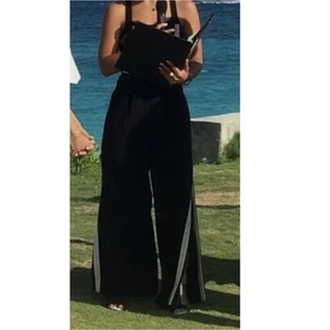 Aritzia Babaton Damen High Waist Wide Slit Leg Hose 4 Schwarz - Bild 1 von 9