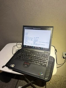 IBM ThinkPad T22 14" Laptop 2647-8EU Intel Pentium III-M. Turns on, No Hard Driv - Picture 1 of 23