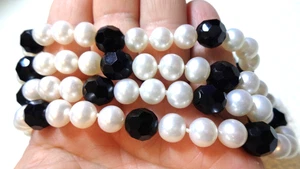 Vintage, Glasperlen, lange Halskette mit Perlenimitat. - Bild 1 von 3