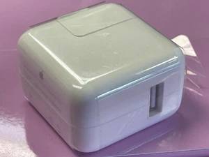Genuine Apple 12W USB Charger (iPad 4th Gen) - Picture 1 of 4