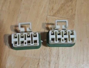 (2 PCS) Delphi Metri-Pack 12176335-B FEMALE 8-Pin 280 Series New Free Shipping  - Picture 1 of 4