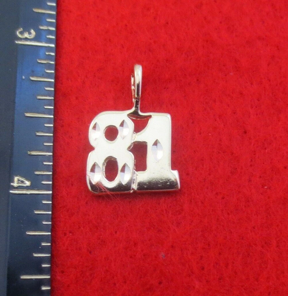 14KT GOLD EP NUMBER "81" DIAMOND CUT CHARM - Image 1 of 1