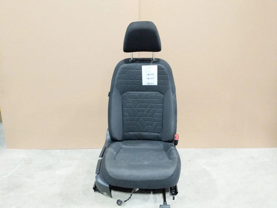 Asiento delantero con canastilla de tela con pasajero derecho AB para Volkswagen Passat 2020 2719339 Foto 1 de 4