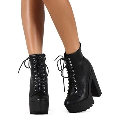 Breckelle’s Platform Lace Up Chunky Heel Boots Jamie 11 Black - Image 1 of 4