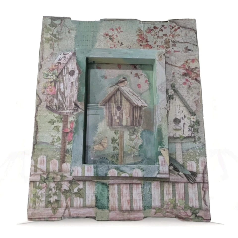 Marco de casa de pájaros hecho a mano Foto 1 de 4