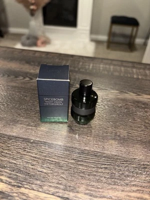 Туалетная вода ночного видения Viktor & Rolf Spicebomb — брызги 0,24 унции — новая в коробке — бесплатная доставка - Изображение 1 из 2
