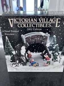 Victorian Village Collectibles 2001 Edition – Hand-Painted Porcelain Bridge Scen - Picture 1 of 9