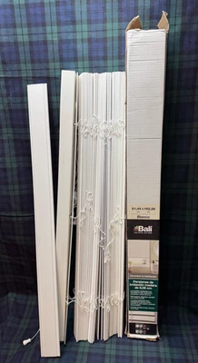 Жалюзи Bali 2 дюйма из искусственного дерева 36 x 64 дюйма белые - Изображение 1 из 4