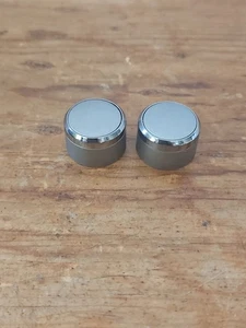 05 06 07 Toyota Avalon JBL Radio 6 Disc Cd Knob Set A51819 86120-AC150 - Picture 1 of 4