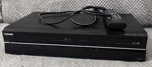 Toshiba DVR620KU HDMI Combo VHS DVD Reproductor Grabador Con Control Remoto - Imagen 1 de 2