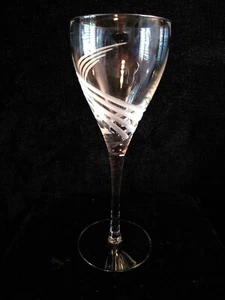 LENOX WINDSWEPT Wine Glass @ 7 7/8" Tall - Picture 1 of 8