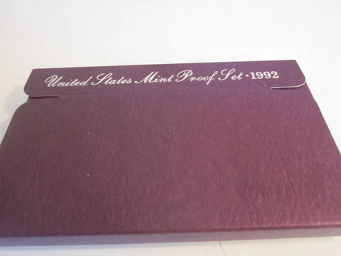 1992 UNITED STATES  U S MINT PROOF COIN SET OGP Cover