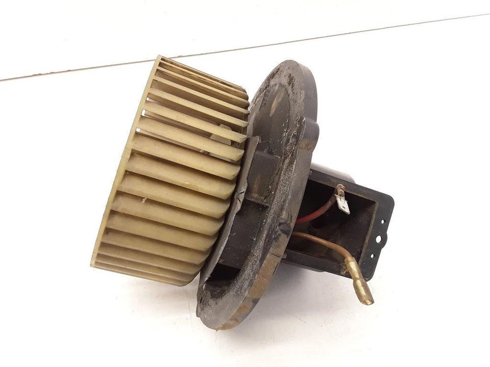 Mercedes-Benz W123 240D 53kW Diesel 1977 LHD Innen Heizlüfter Gebläse — 第 1/4 张图片