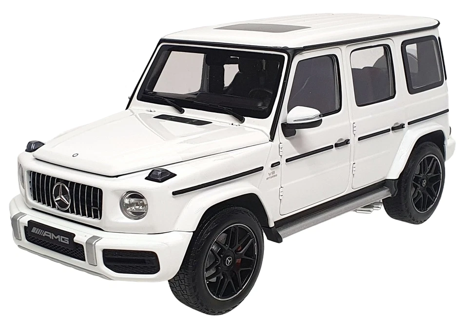 Minichamps 1/18 Scale 110 037065 - 2018 Mercedes AMG G63 - White - Image 1 of 4