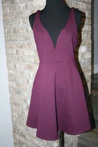 NEW Lulus Womens Dark Purple Fit & Flare Plunge Cocktail Dress SZ M - Picture 1 of 5