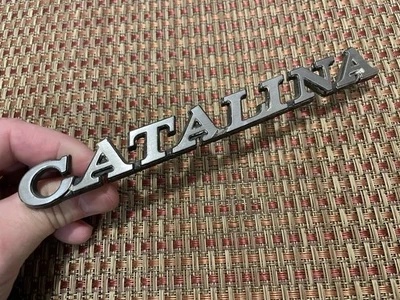 De colección 1971-1974 Pontiac Catalina Escritura Emblema Ornamento (ON-25-325) Foto 1 de 4