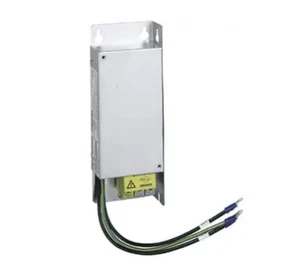 VW3SKFN028UA4 EMV Netzfilter 3 x 500V 28A - Picture 1 of 1