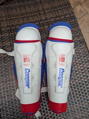 COOPER SG900 Vtg Hockey Shin Guards Pads Large 16.5" Classic Fit 1990s NICE - Image 1 of 4