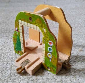 Thomas & Friends - Mountain Crossing Bridge Tunnel Wooden Railway ALL WOOD VER. - Picture 1 of 5